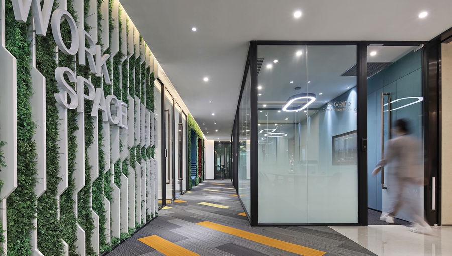 郑州办公楼装修企业探讨夹层玻璃设备安装工程的品质规定